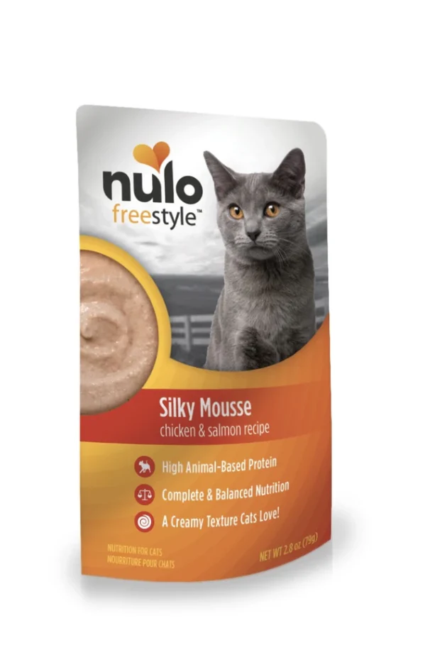 Nulo Silky Mousse Chicken & Salmon Cat Pouch - Image 2