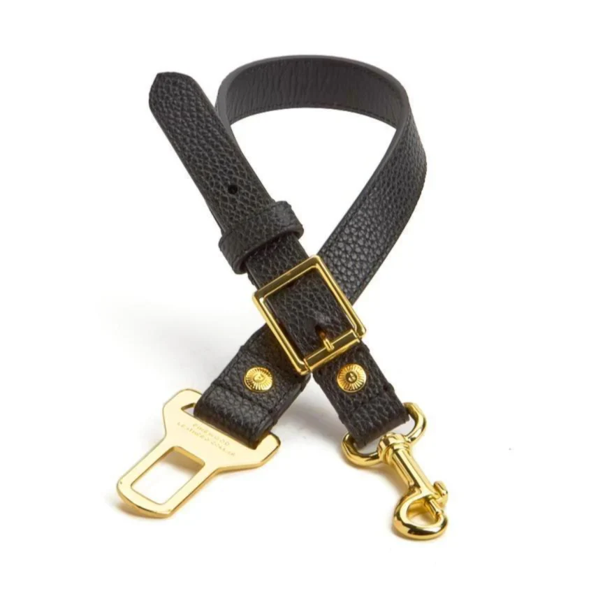 Pinewood Leather Black Dog Seatbelt with Gold Hardware - Image 2